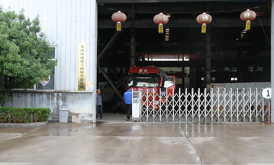 回轉窯裝車.jpg 回轉窯裝車.jpg